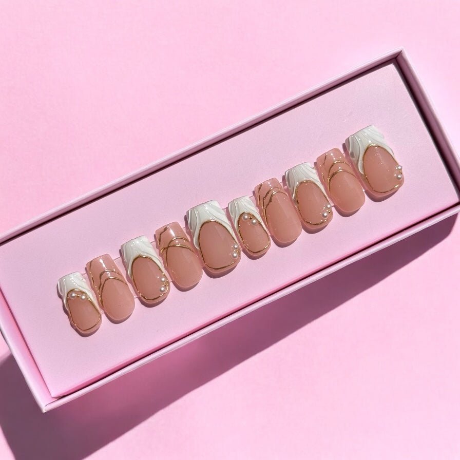 Blanc dore - Nails kim