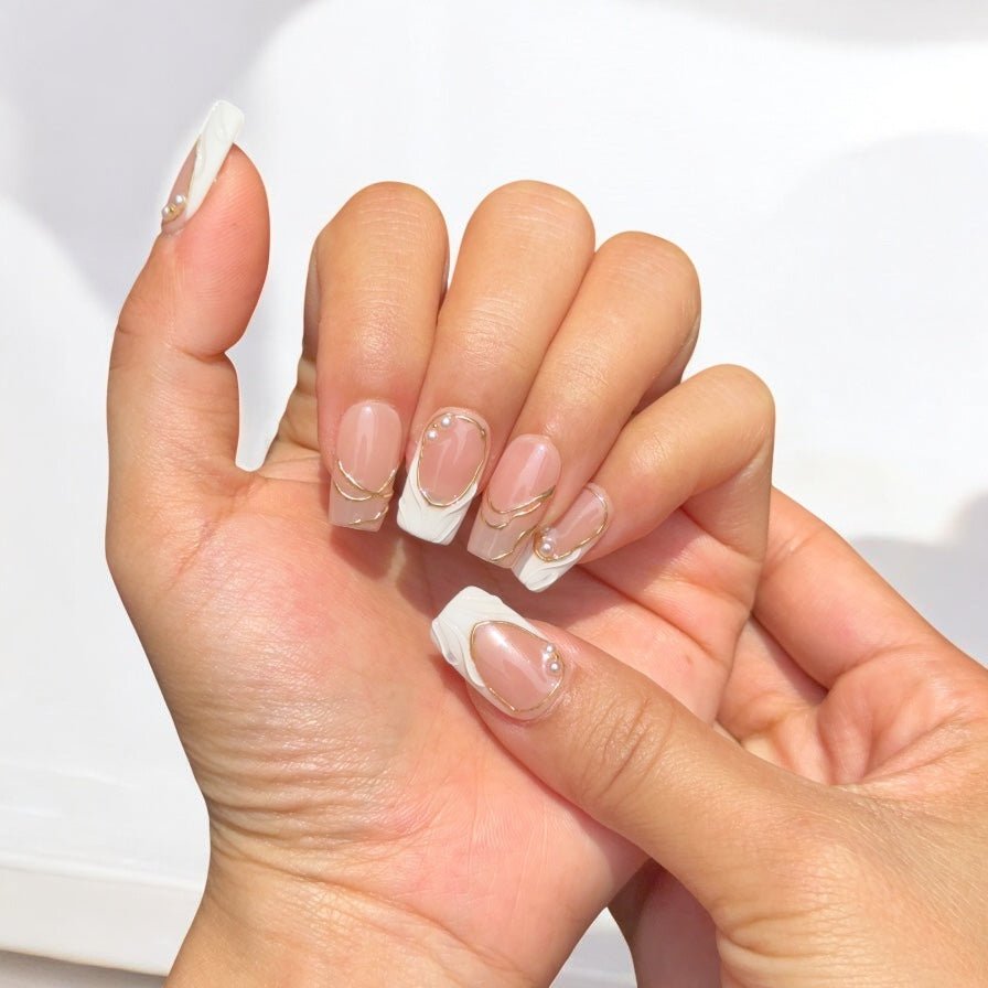 Blanc dore - Nails kim