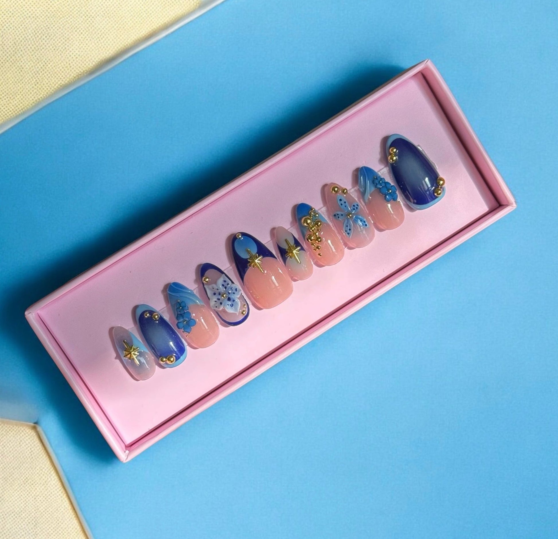 Deep Sea Dahlia - Nails kim