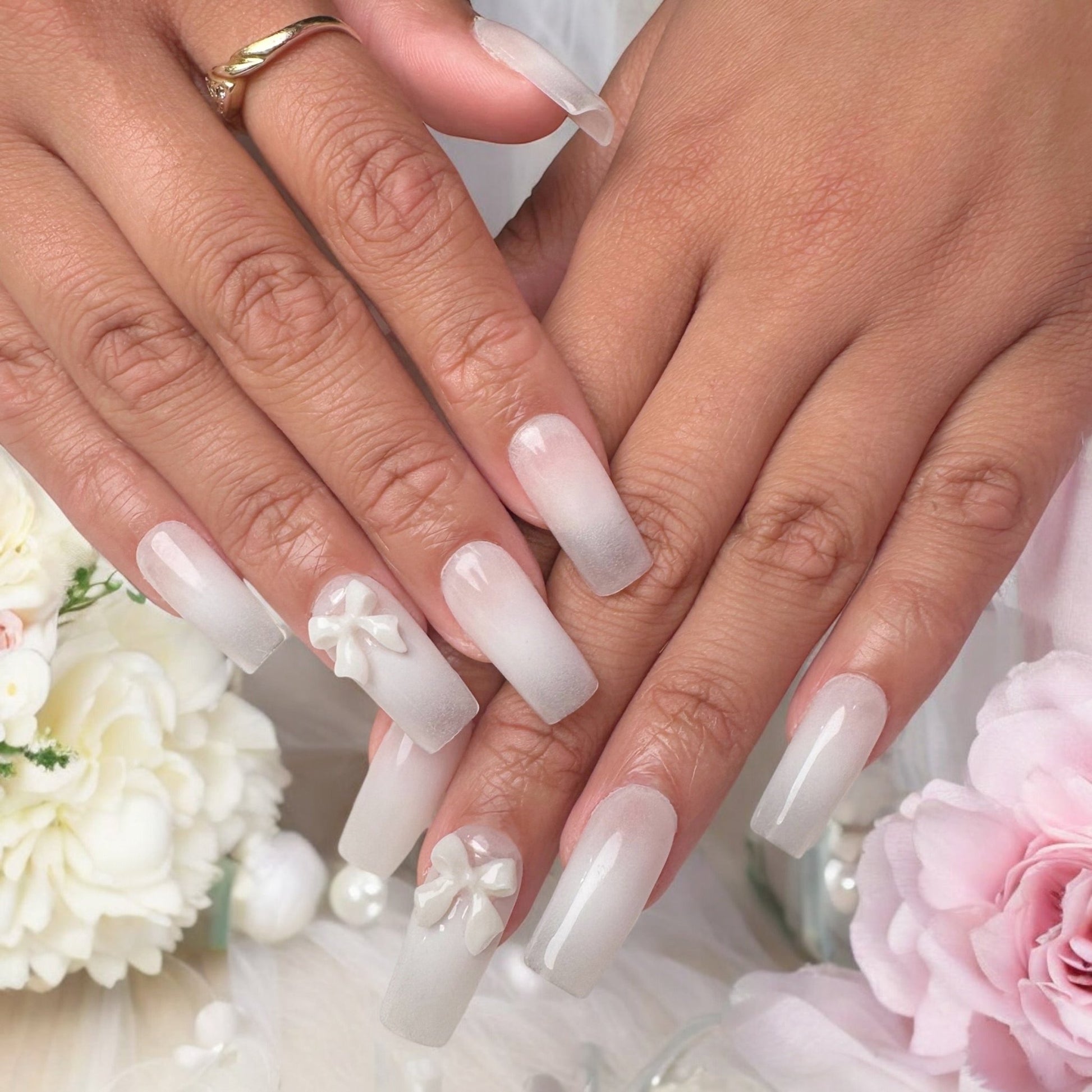 Glass white with cute bow square set - Nails kim