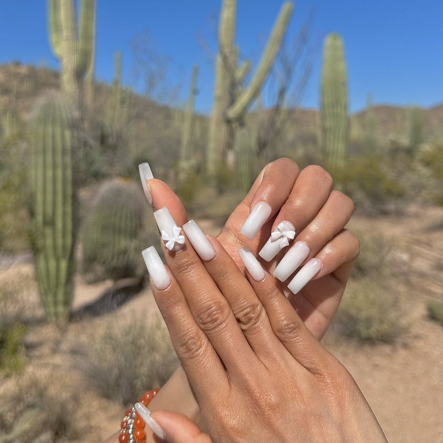 Glass white with cute bow square set - Nails kim