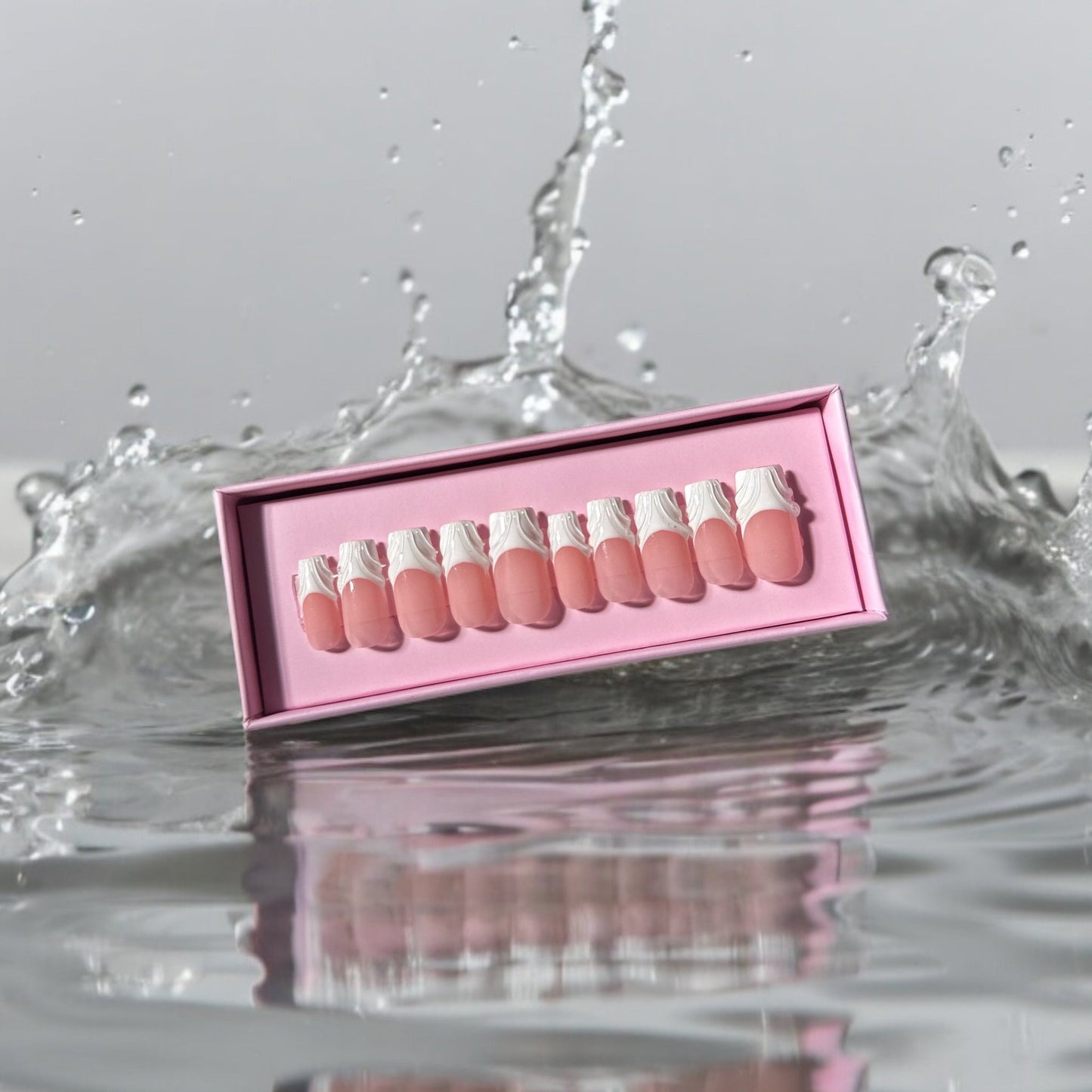 3D white french style square set - Nails kim