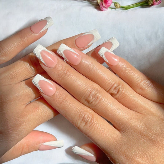 3D White French Tip - Nails kim