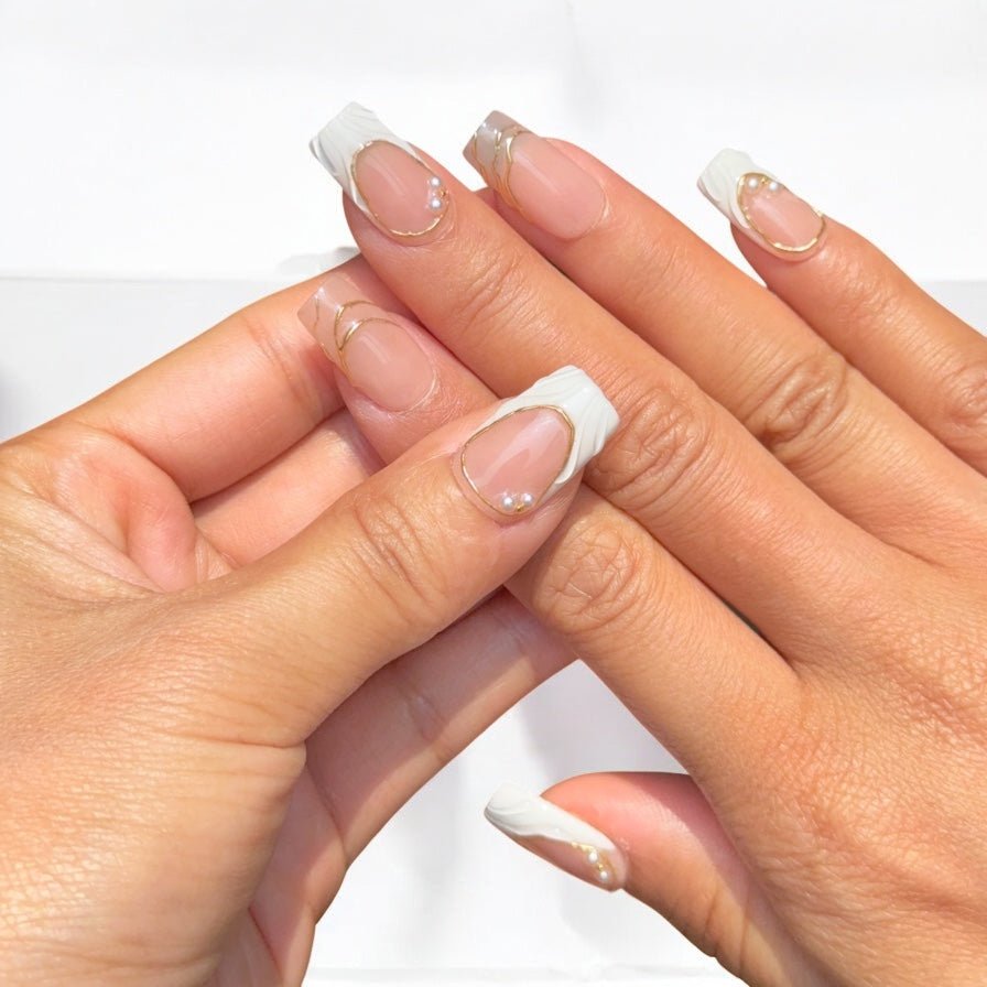 Blanc dore - Nails kim