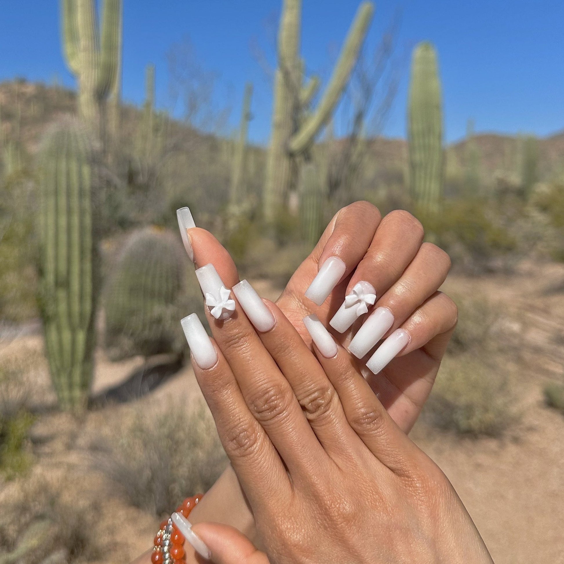 Glass white with cute bow square set - Nails kim